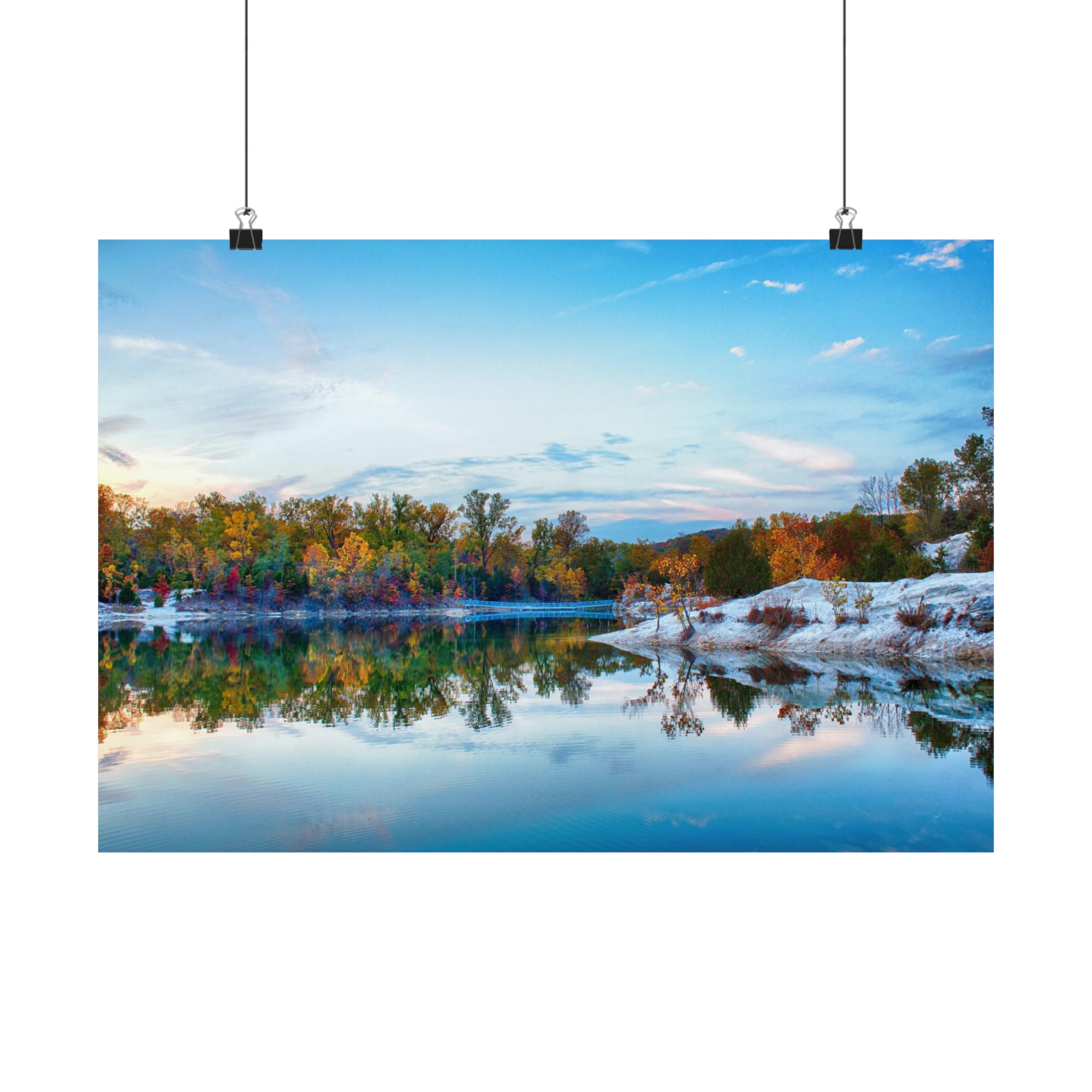 Affiche du lac d'automne du parc Klondike